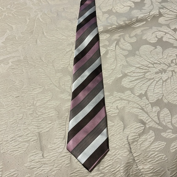 Beautiful 100 % silk tie - Picture 3 of 3